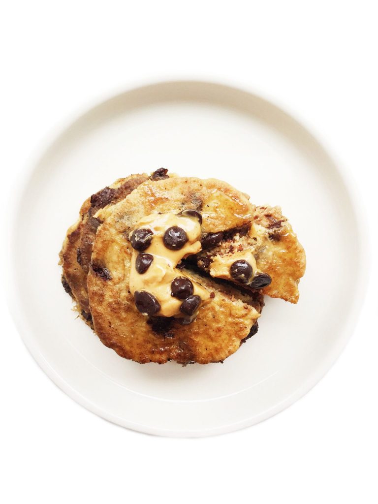 Flourless Peanut Butter Chocolate Chip Pancakes