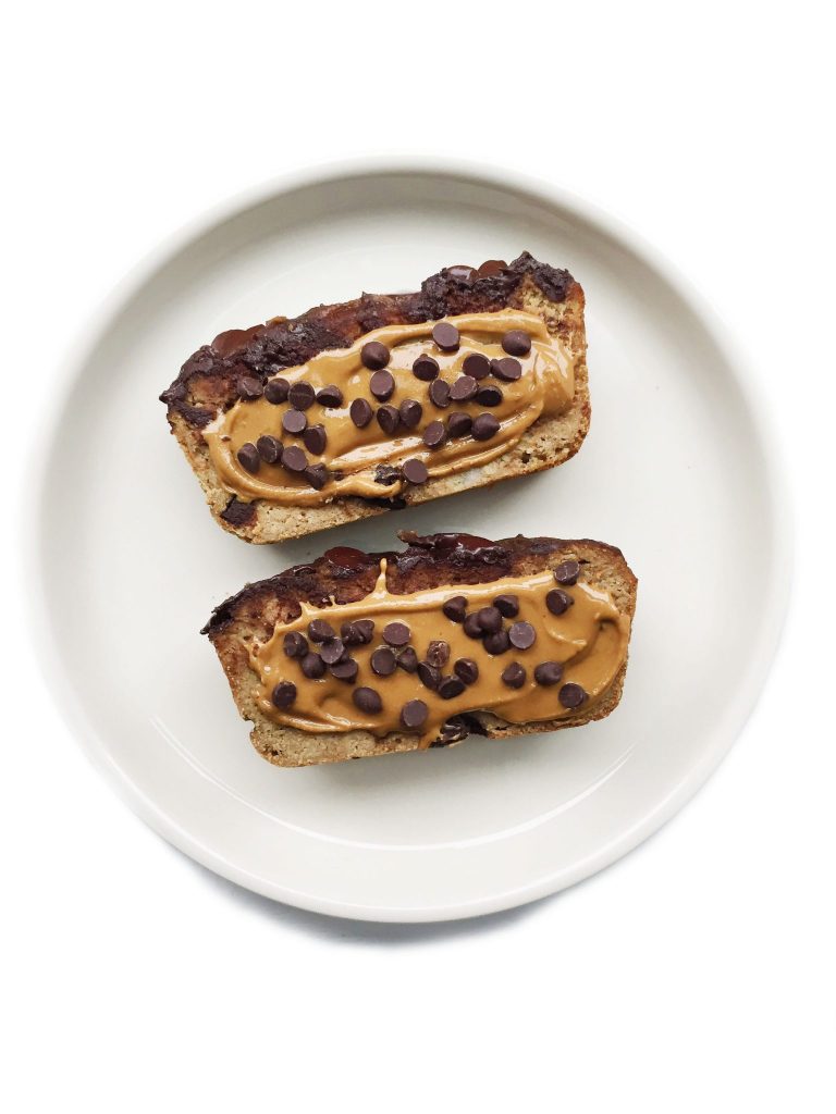 Paleo Chocolate Chip Banana Bread (nut, gluten & grain-free) by rachLmansfield