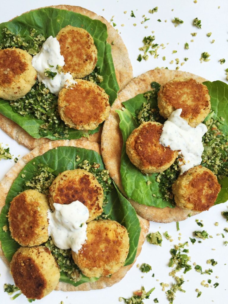 The Best Crispy Vegan Falafel made with only 6 delicious ingredients