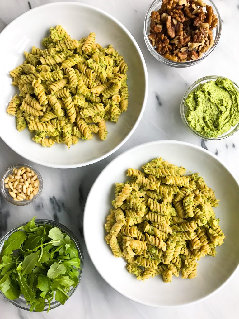 Creamy Avocado Arugula Pesto Pasta! Vegan and gluten-free creamy pesto, so healthy and easy to make!