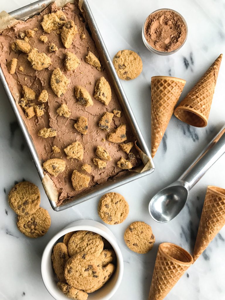 Blended Crunchy Chocolate Cookie "Freeze" Ice Cream (vegan)