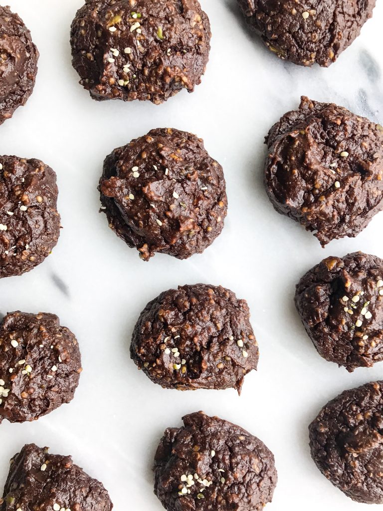 Fatty Dark Chocolate Avocado Fudge Cookies that are dairy & grain-free!