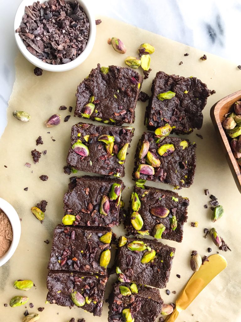 Dark Chocolate Pistachio Protein Fudge Bites for a delicious low sugar, vegan treat!