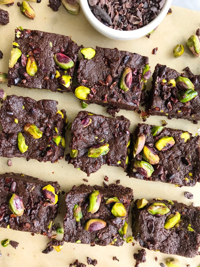 Dark Chocolate Pistachio Protein Fudge Bites for a delicious low sugar, vegan treat!