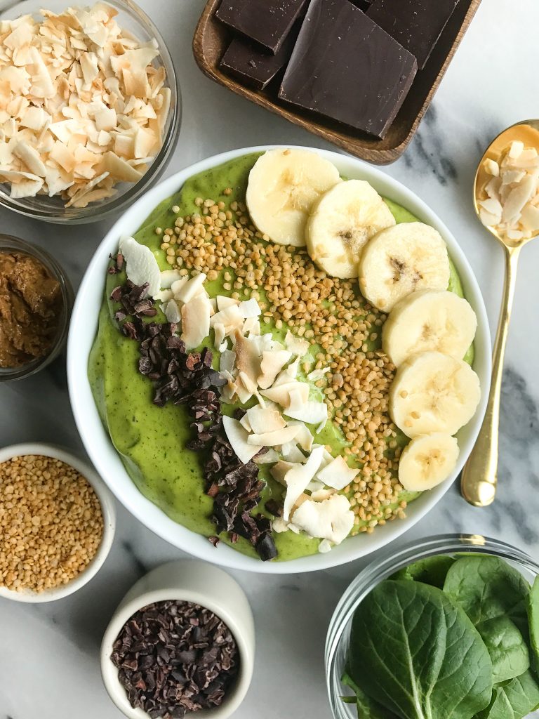 Dreamy Mint Cacao Chip Smoothie Bowl for an easy plant-based and gluten-free smoothie bowl!