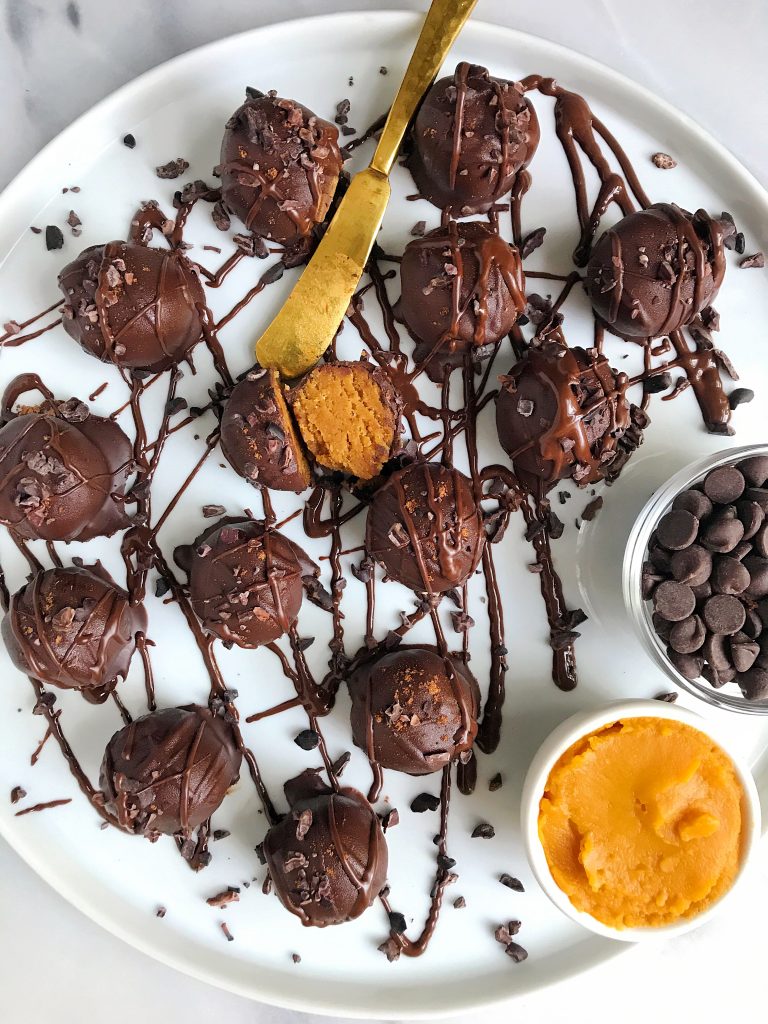 Simple + Easy Paleo Fudgy Pumpkin Pie Truffles made with just 7 ingredients!