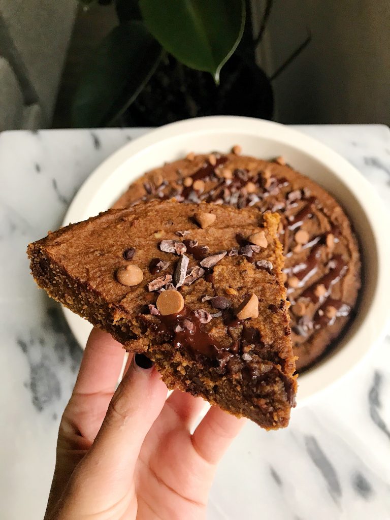 Paleo Chocolate Chip Pumpkin Brownie Pie for an easy and delicious chocolatey fall dessert!