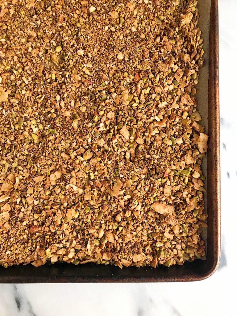 Pistachio Cacao Grain-free Granola that is vegan and sugar-free, perfect for a healthy and easy granola!