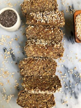 Simply Epic Homemade Flaxseed Bread made with flaxseeds, sprouted oats, chia seeds and other healthy and nutritious ingredients for an easy homemade bread ready in less than 30 minutes!
