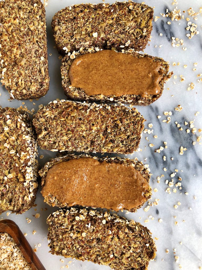 Simply Epic Homemade Flaxseed Bread made with flaxseeds, sprouted oats, chia seeds and other healthy and nutritious ingredients for an easy homemade bread ready in less than 30 minutes!2 cups garden of life flaxseed meal