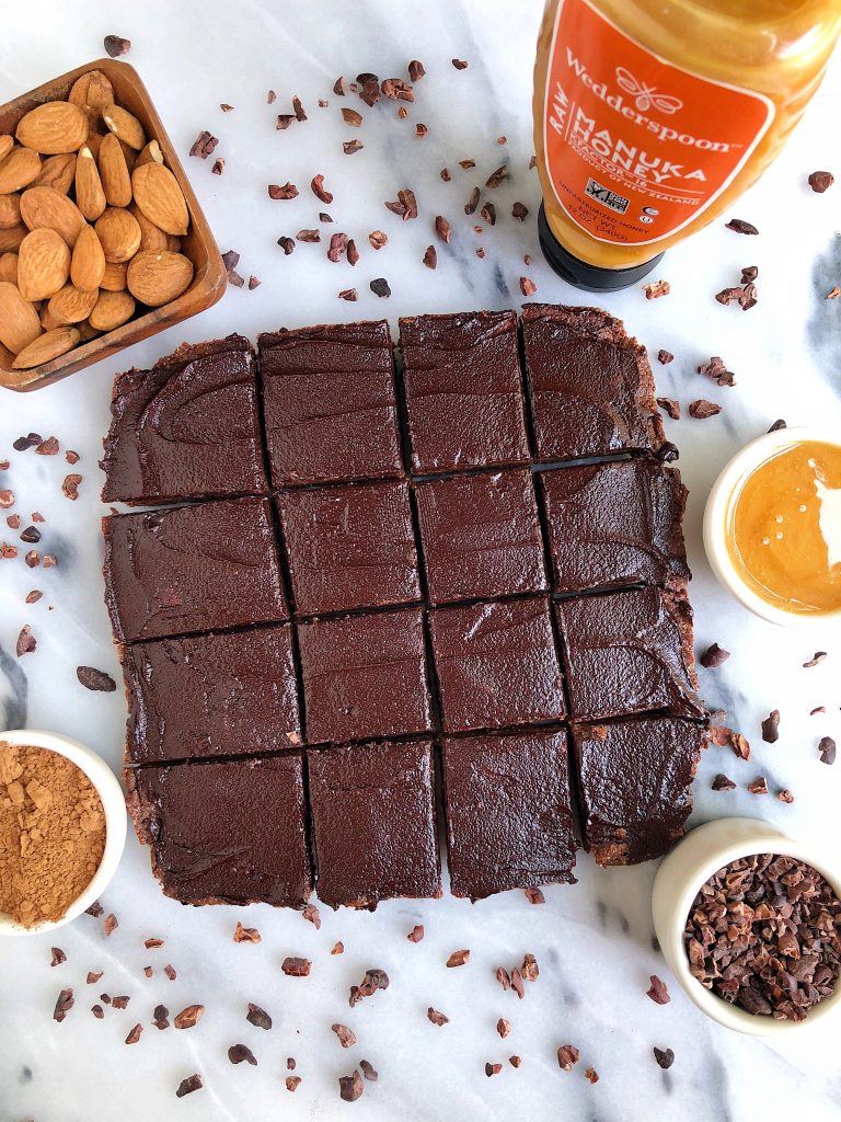 No-Bake Fudge Brownies made with gluten and dairy-free ingredients. Sweetened with manuka honey, no dates for a twist on your usual no-bake dessert!