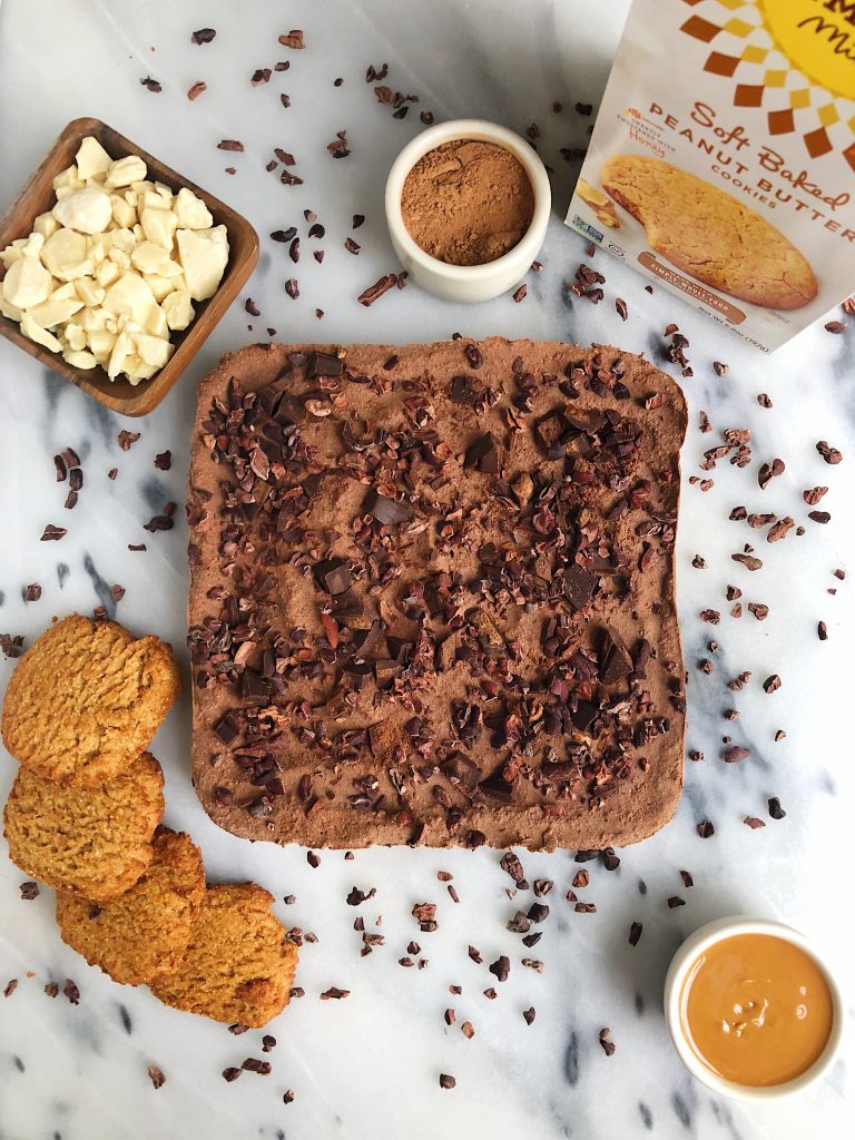 Dark Chocolate Peanut Butter Pie Bars made with a cookie crust and topped with a cashew-less chocolate pie filling sweetened with maple syrup!