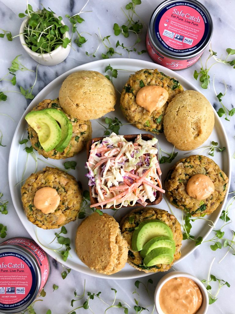 Paleo Jalapeño Salmon Burgers with Garlicky Slaw for an easy homemade oven-baked gluten-free salmon burger recipe!