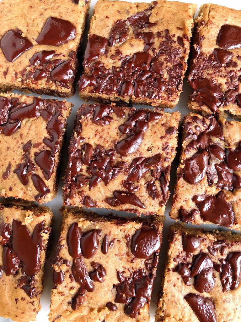 One-Bowl Dark Chocolate Tahini Blondies made with vegan, nut-free, gluten-free and no refined sugars! So cakey and delicious!