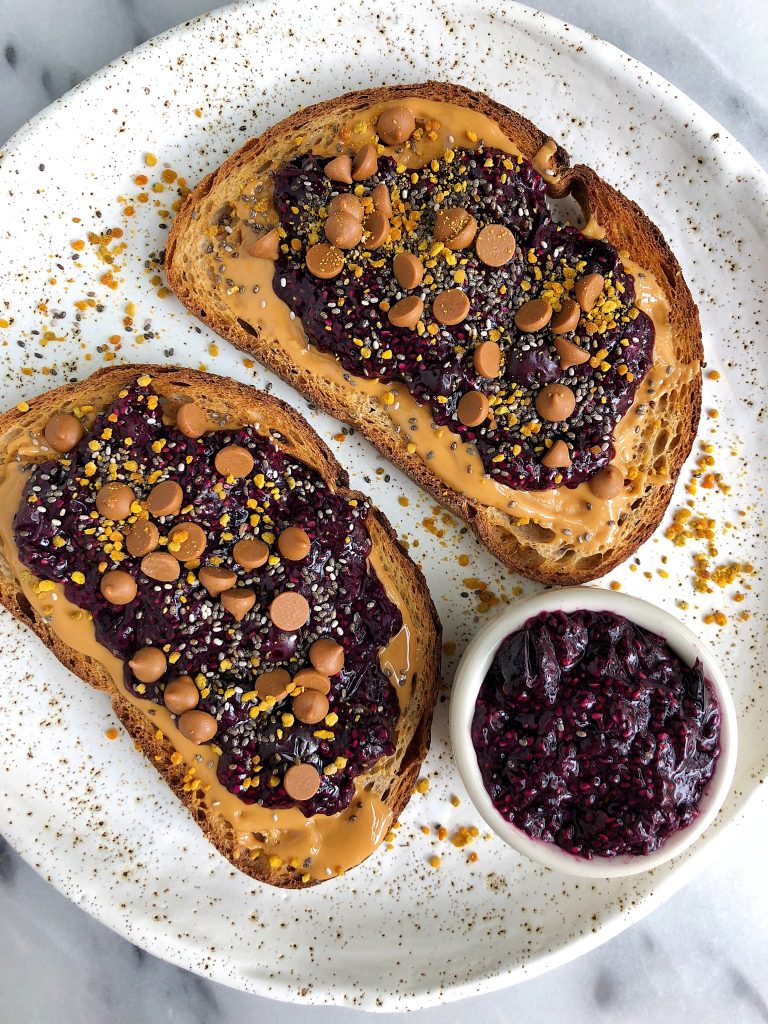 4-ingredient Blueberry Collagen Jam made with no added sugar for an easy and healthy homemade jam!