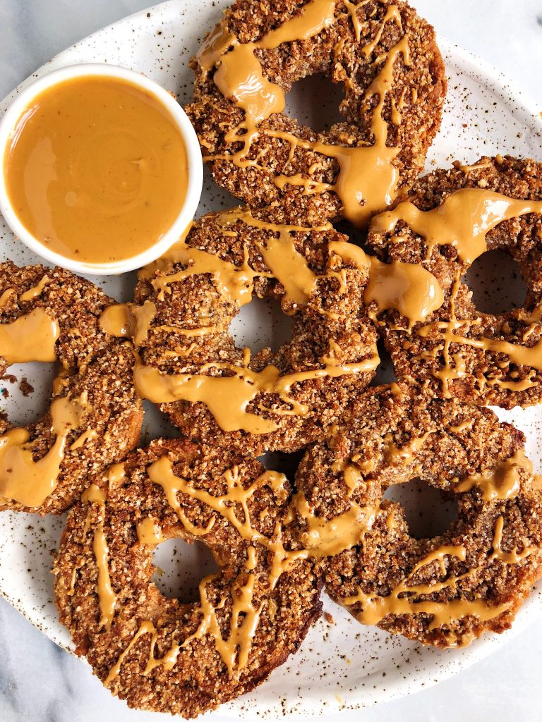 Baked Paleo Apple Cider Donuts made with all grain-free, gluten-free and vegan ingredients for a delicious homemade low sugar apple donut recipe!