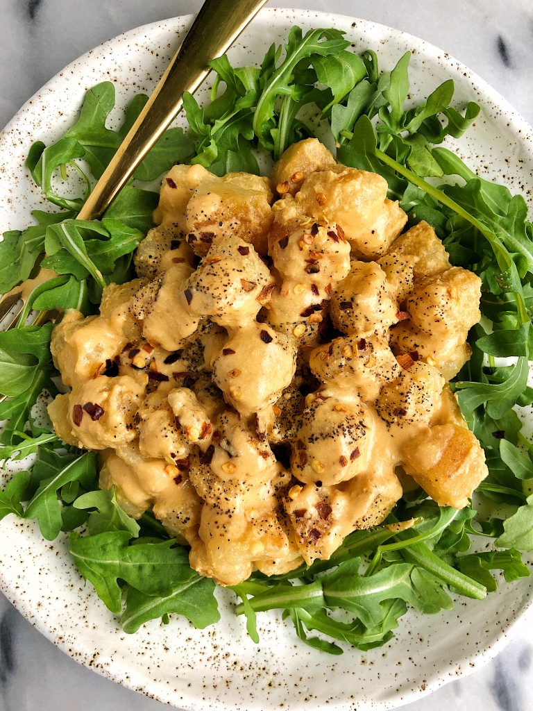 Crispy Cauliflower Gnocchi Mac and Cheese using Trader Joe's Cauliflower Gnocchi and a dreamy vegan cheese sauce!