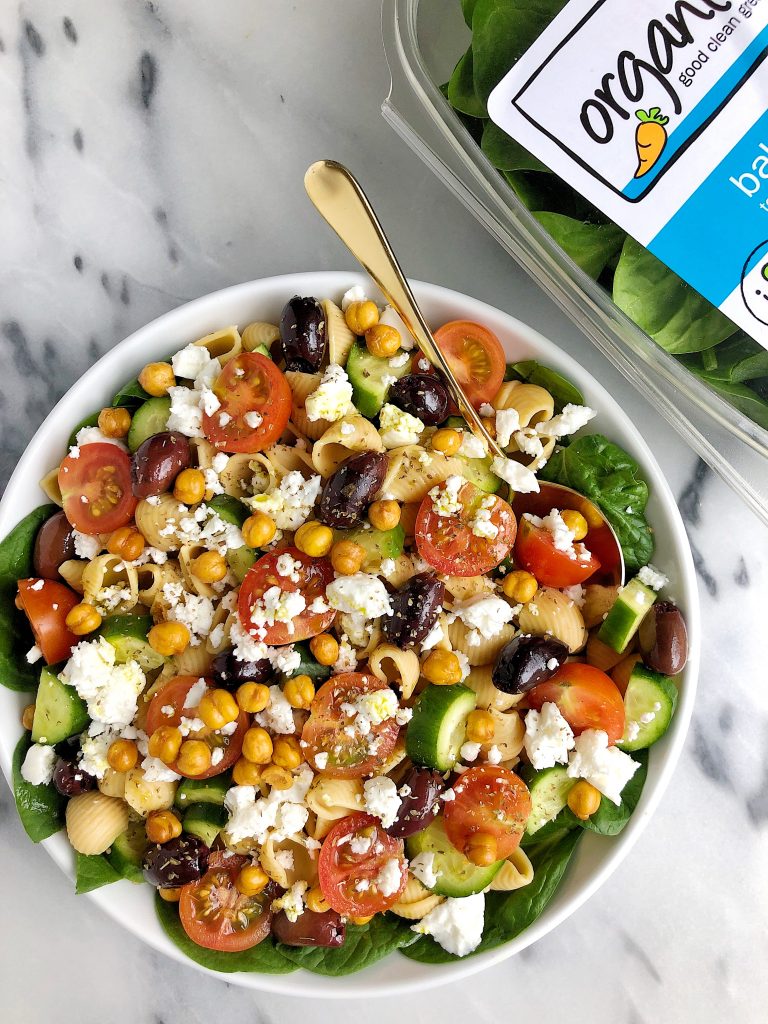 Healthy and Hearty Greek Veggie Pasta Salad made with simple gluten-free ingredients for an easy homemade veggie pasta salad!