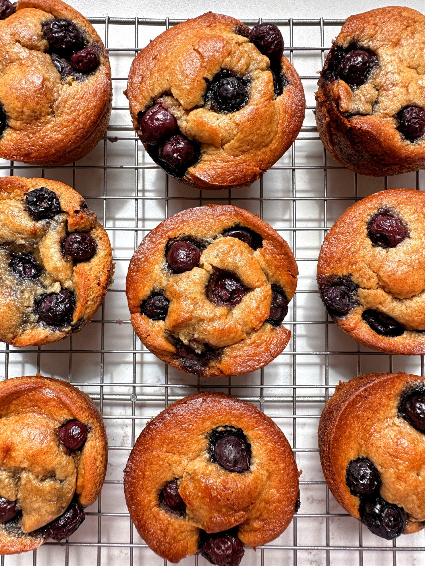 EASY Peanut Butter Banana Muffins rachLmansfield