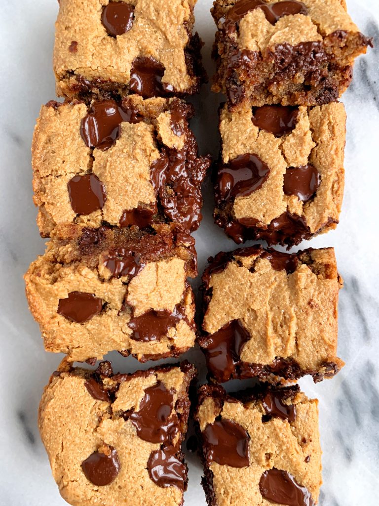 dark chocolate chip cookie bars