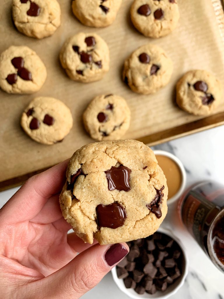 almond flour chocolate chip cookies