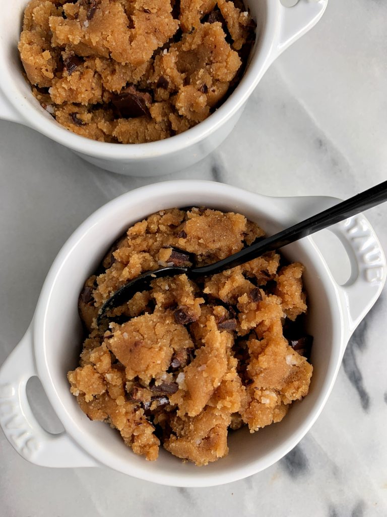 The BEST Edible Cookie Dough that is paleo, vegan-friendly and takes less than 5 minutes to whip up! A healthier cookie dough that is meant to be spooned and not baked.