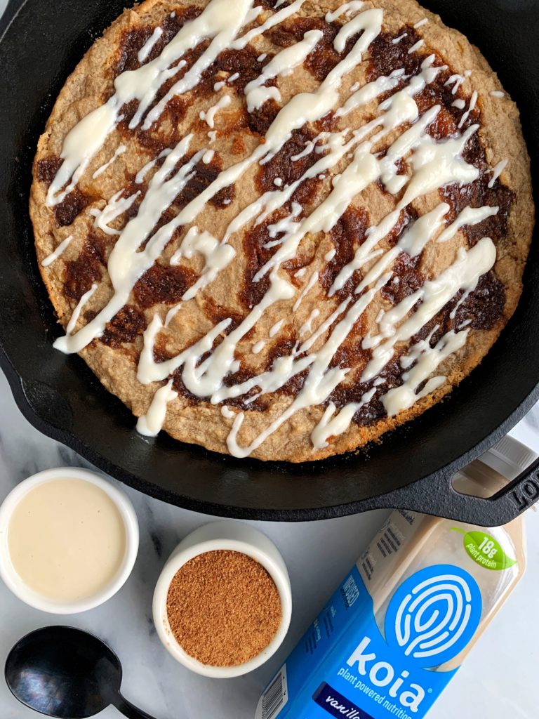 Cinnamon Roll Cake