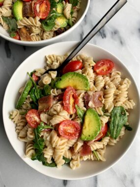 The Easiest Healthy BLT Pasta Salad made with all gluten-free ingredients. The perfect side dish for a BBQ or to enjoy as the main course for a lighter meal.