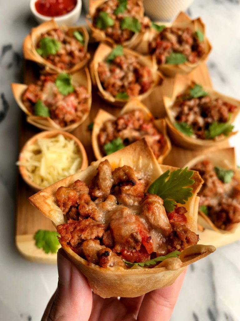 These insanely delicious gluten-free Mini Taco Cups are truly one of my favorites ever. They are made with just 6 healthy ingredients and ready in less than 30 minutes. 