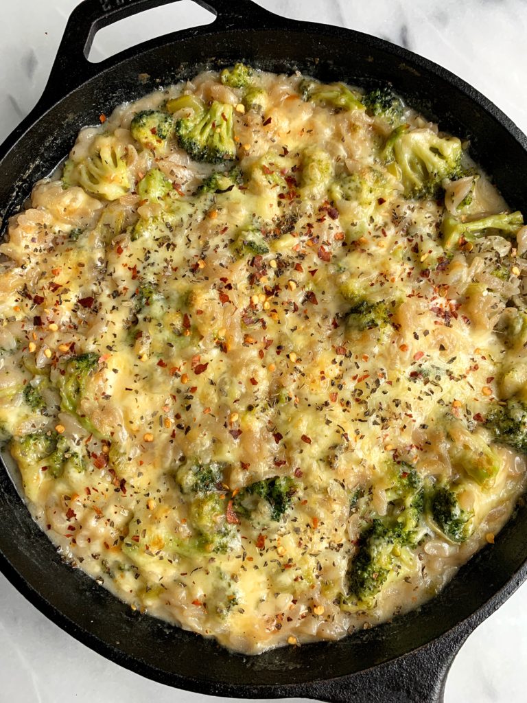 Vegan One-Skillet Cheesy Broccoli Casserole made with all gluten-free and dairy-free ingredients. A deliciously easy and healthy family dinner recipe to make.