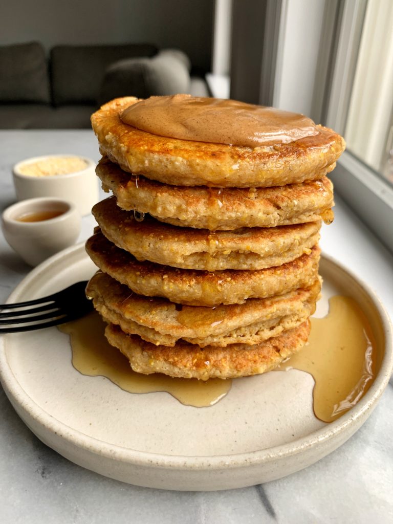 Homemade Gluten-free Cornbread Pancakes made with 6 healthy ingredients and ready in just 10 minutes. A delicious breakfast stack for all the cornbread lovers out there.