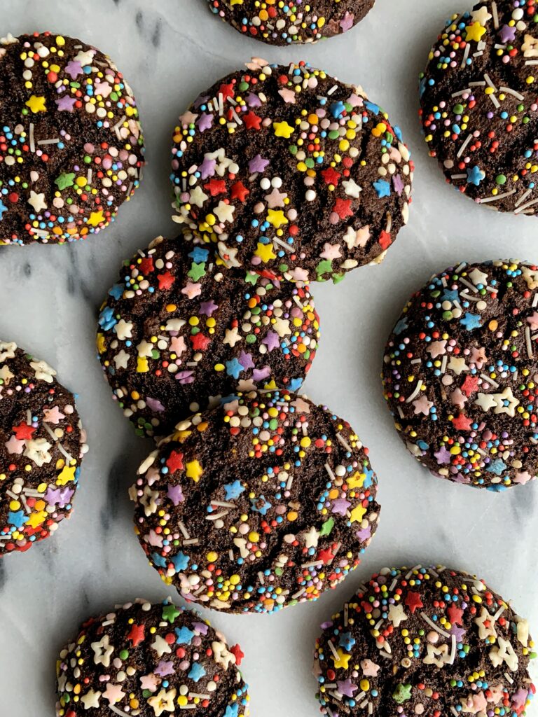 Epic Gluten-free Chocolate Cake Mix Cookies made with just 4 ingredients and they taste just like devil's food cake in cookie form! A delicious and healthier cookie recipe to make.