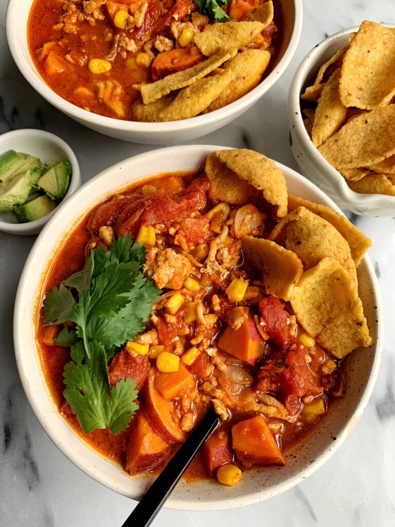Healthy One Pot Buffalo Chicken Chili Soup made with all gluten-free and dairy-free ingredients. Such a delicious an easy lunch or dinner recipe to make.