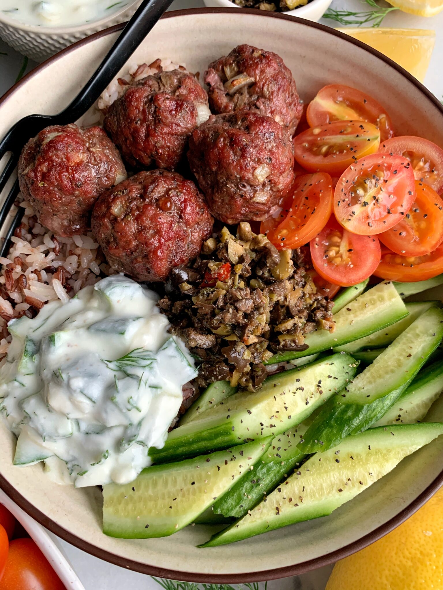 30-minute Healthy Greek Meatballs with Tzatziki Sauce - rachLmansfield