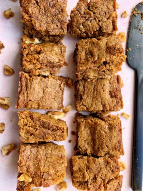 These gluten-free and vegan Salted Caramel Blondies are out of this world! Made with all healthier ingredients and mixed with a homemade caramel sauce inside.