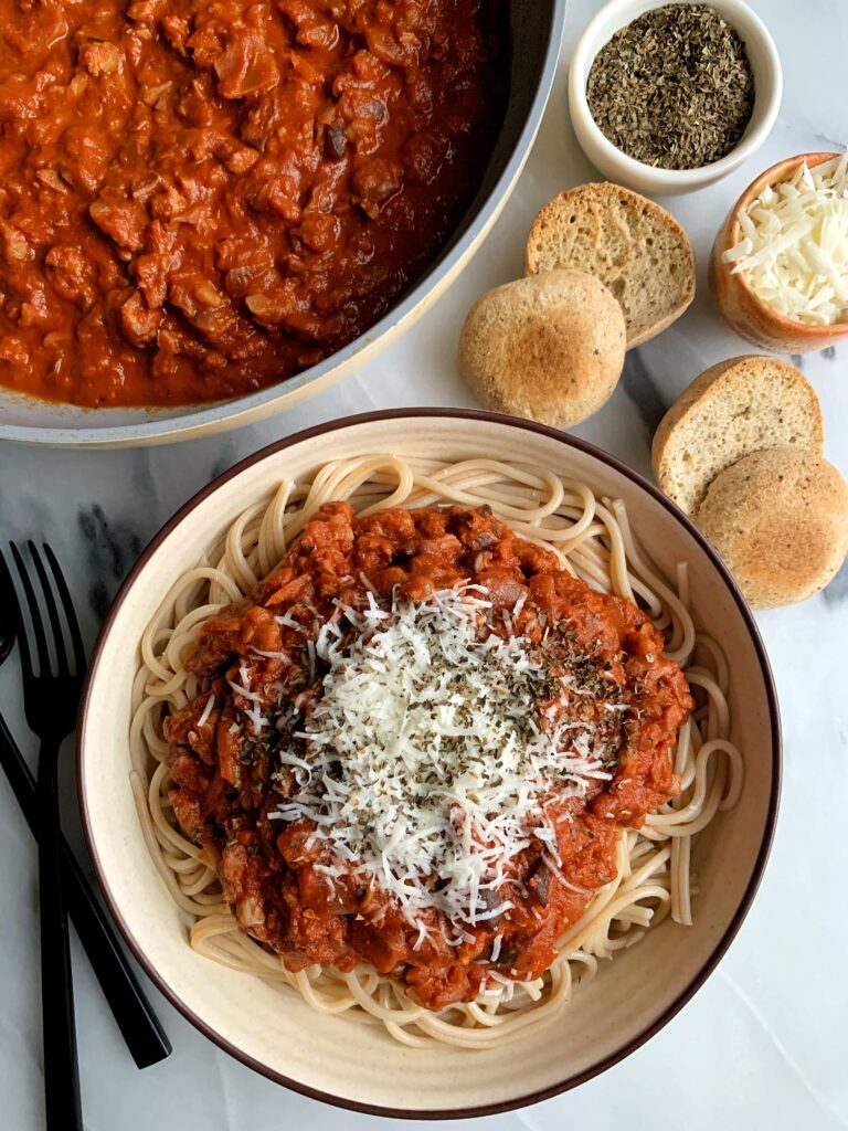 The best Vegan Bolognese Pasta recipe ever! This is the ultimate vegetarian bolognese pasta sauce that is gluten-free, super easy to make and so flavorful and delicious with your favorite pasta!