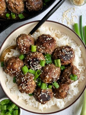 20-minute Healthy Teriyaki Meatballs made with 5 simple gluten-free ingredients for a quick and easy weeknight dinner recipe.