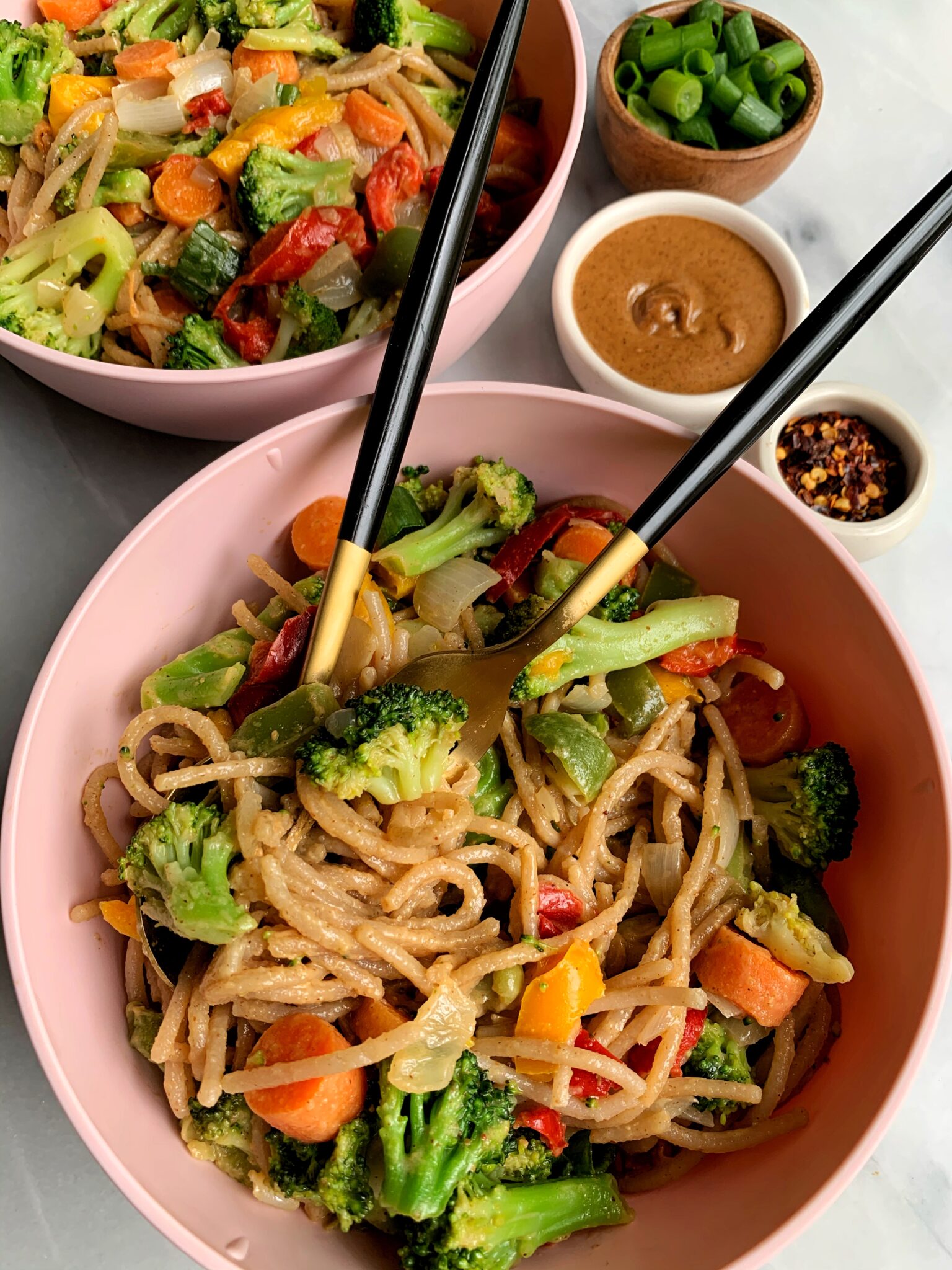 Vegan Almond Butter Stir Fry Noodles (gluten-free) - rachLmansfield