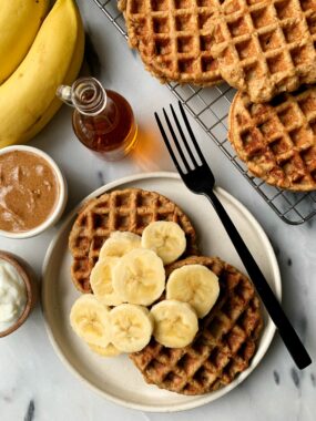 These Gluten-free Oatmeal Blender Waffles are such an easy and delicious waffle recipe to whip up when the craving strikes. Plus they have no added sugar and are a delicious and healthy waffle recipe for the whole family (toddler approved!)