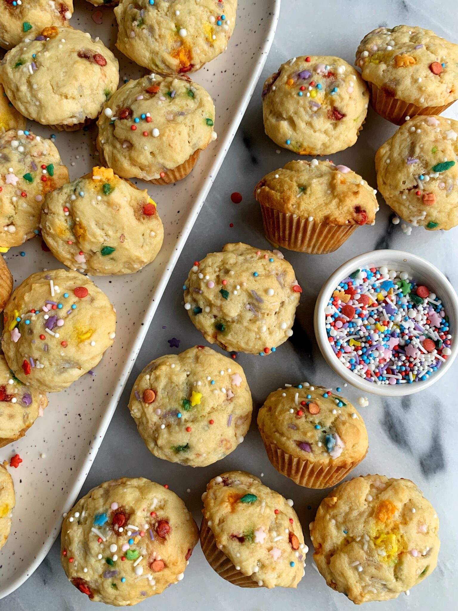 copycat-little-bites-party-cake-muffins-rachlmansfield