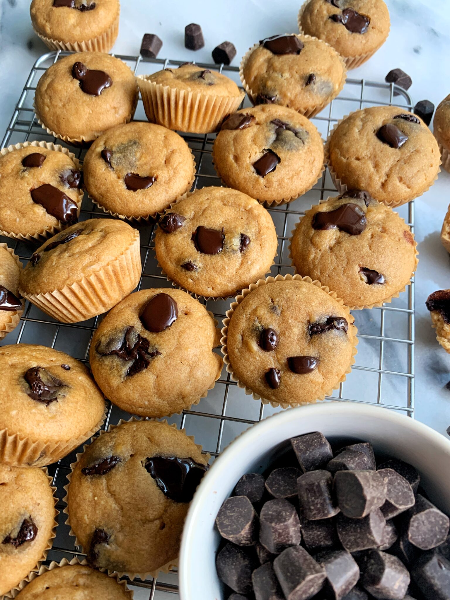 Copycat Little Bites Chocolate Chip Muffins rachLmansfield