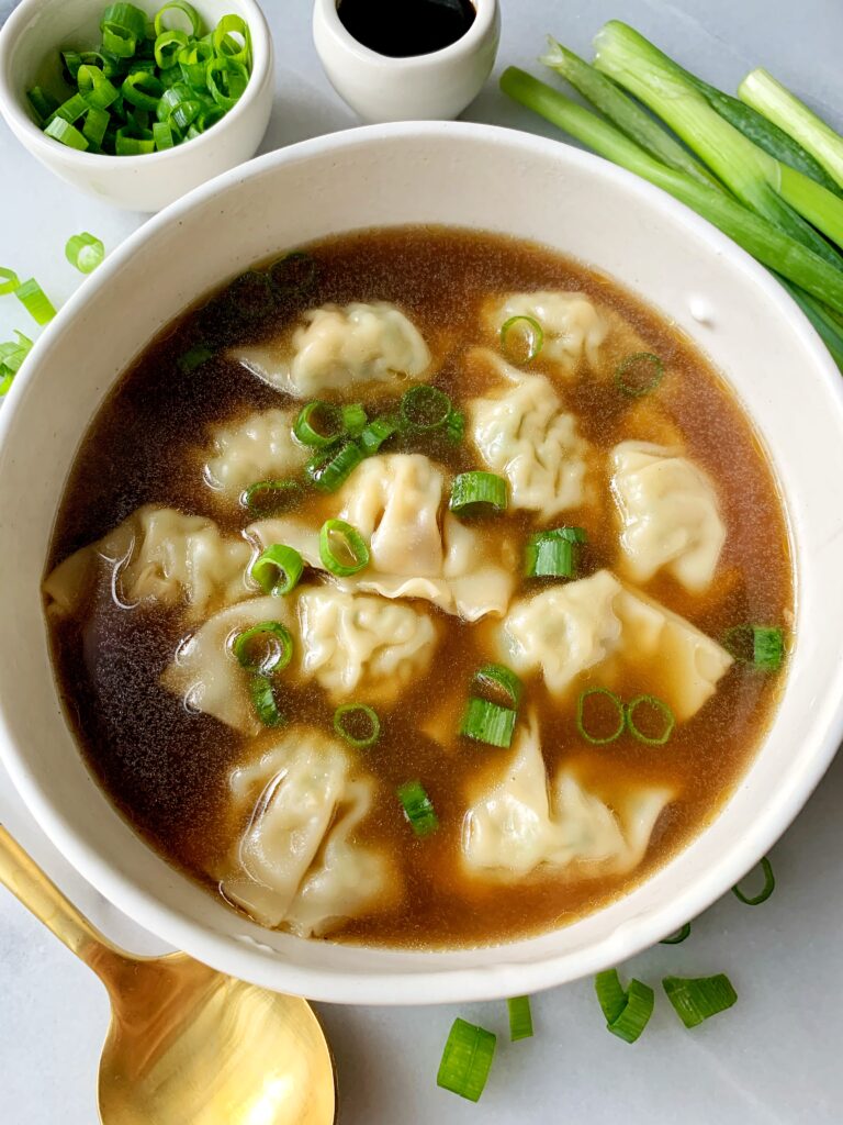 Easy 10-minute Wonton Soup! - rachLmansfield