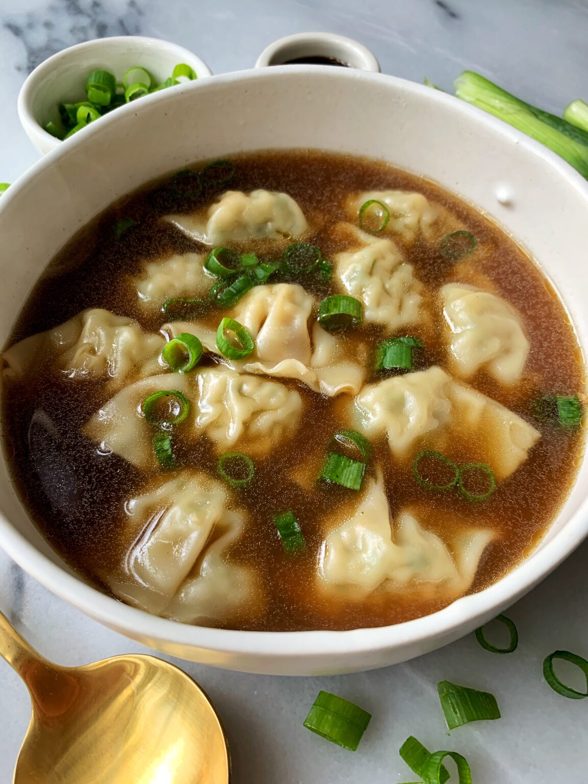 Easy 10-minute Wonton Soup! - rachLmansfield