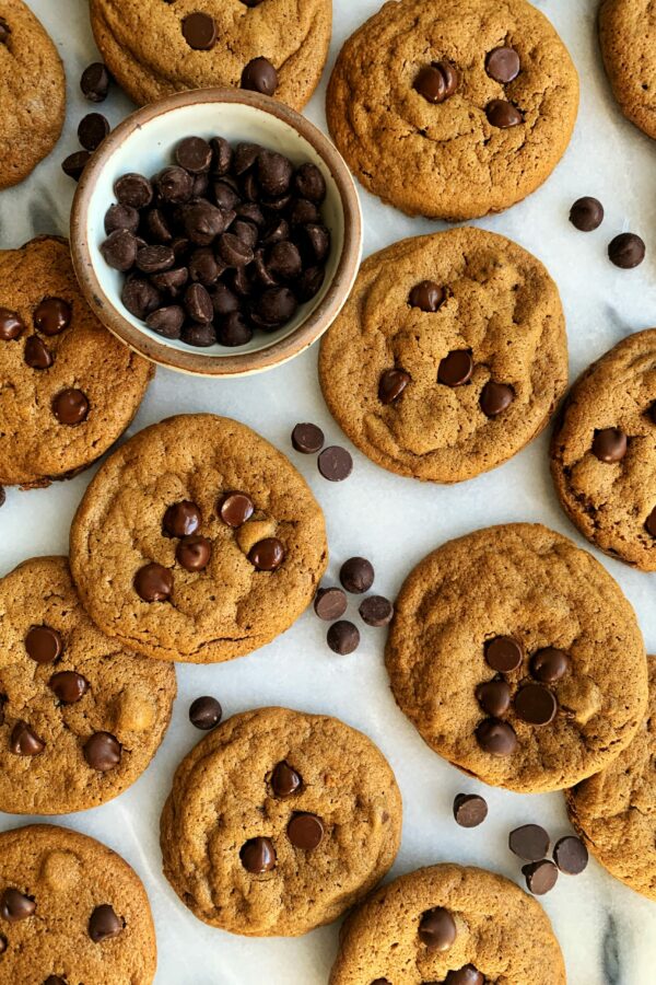 Copycat Entenmann’s Chocolate Chip Cookies