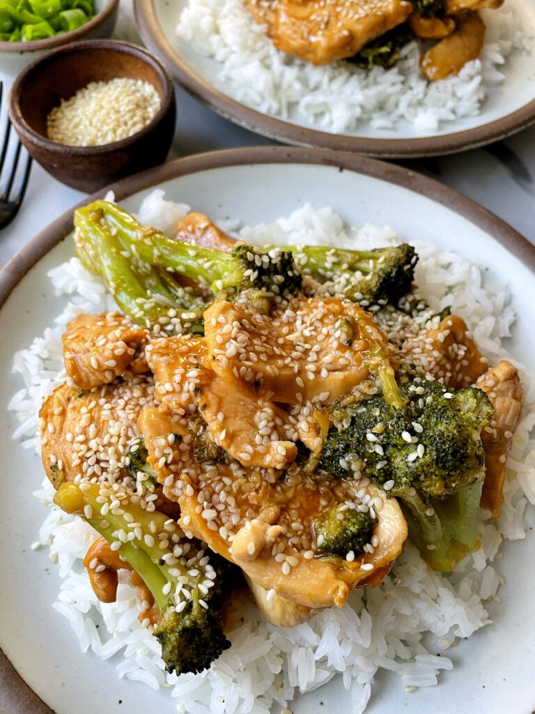 Healthy Chicken Teriyaki made with all gluten-free and paleo-friendly ingredients