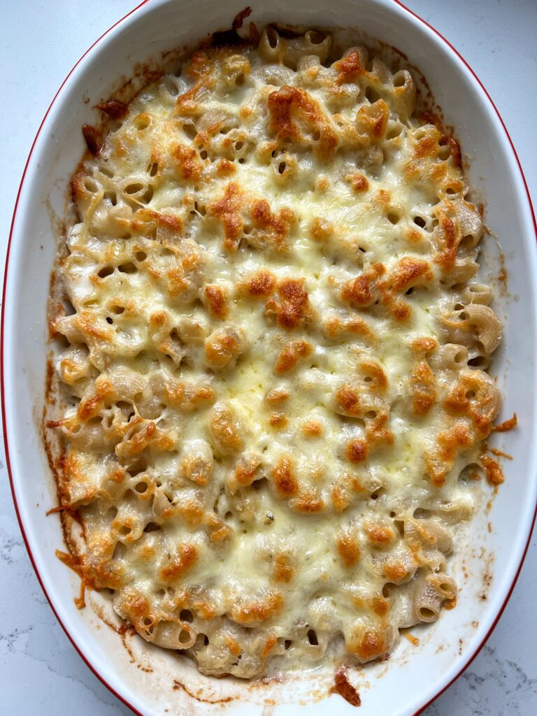 The Best No-Boil Mac and Cheese Recipe made with gluten-free ingredients. Such an easy mess-free mac and cheese to make that takes 5 minutes to prep.
