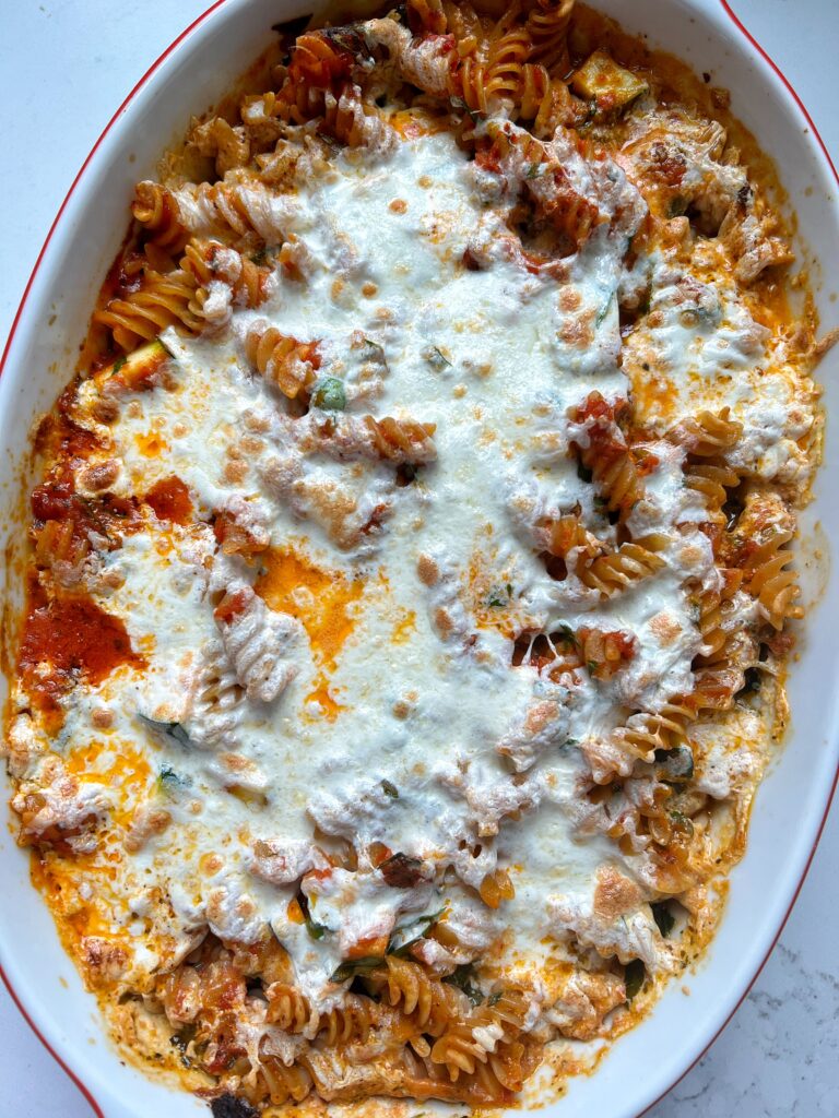 The BEST No-Boil Vegetarian Pasta Bake. Toss all the ingredients into a baking dish, bake it in the oven and dinner is served with little mess or prep! 