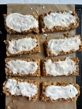 Here's how to make your own Gluten-free Granola Bars with Yogurt Glaze! So much healthier than store-bought granola bars and made with all vegan and healthy ingredients. 