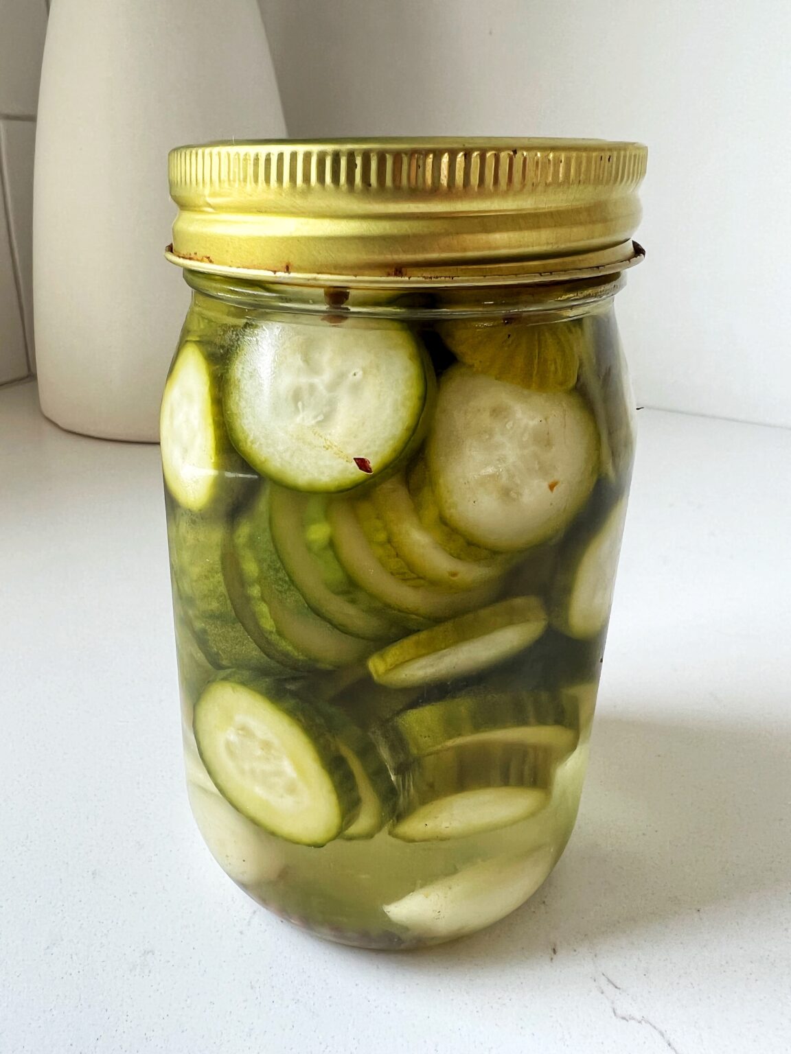 How to Make Your Own Pickled Cucumbers rachLmansfield