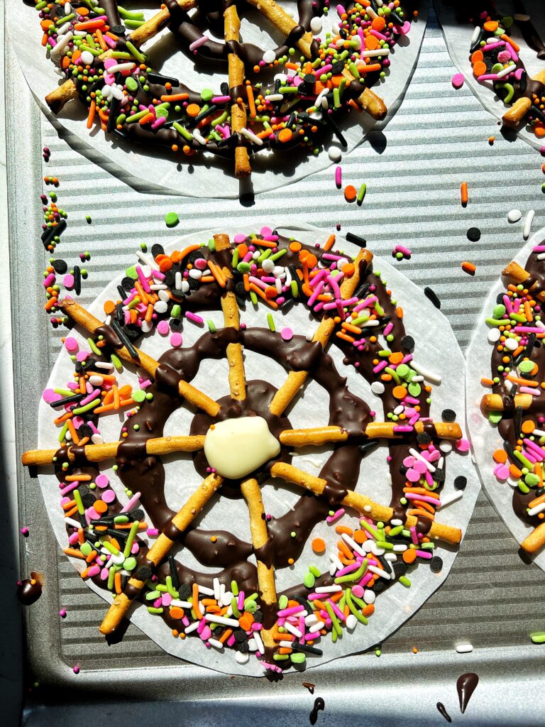 These Chocolate Spiderwebs are the ultimate Halloween Pretzel Treat! They're easy to make, gluten free and vegan-friendly, sweet, salty and with an epic crunch. Great for kids and any Halloween themed parties!